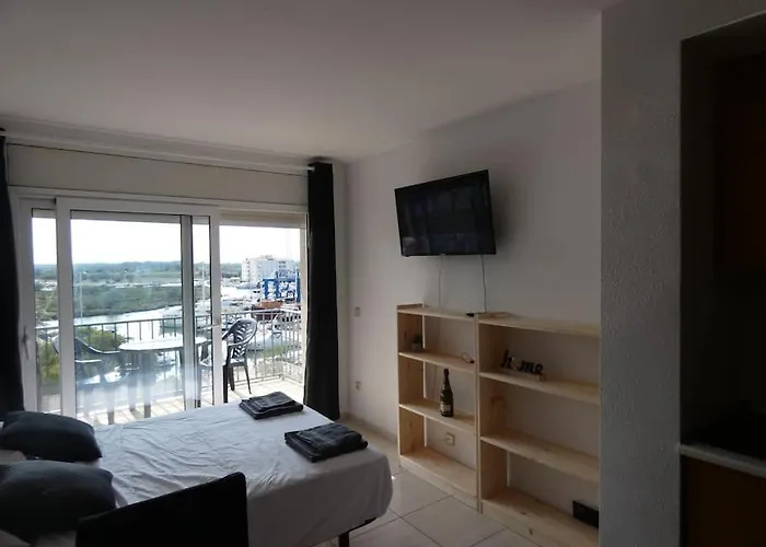 Estudio Con Vistas, *